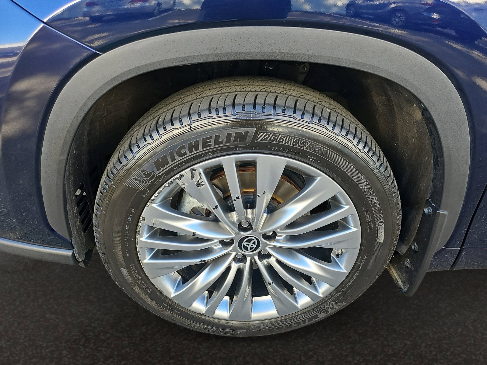 2024 Toyota Highlander Platinum