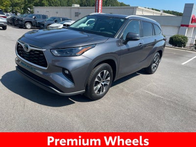2025 Toyota Highlander XLE