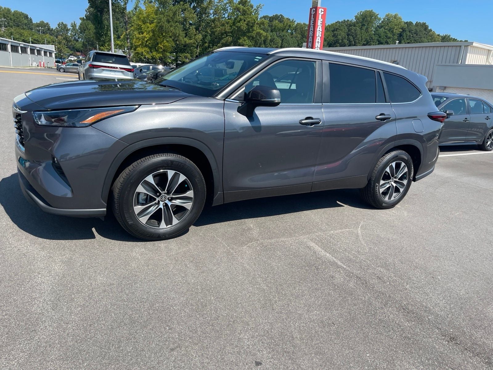 2025 Toyota Highlander XLE