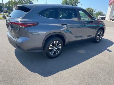 2025 Toyota Highlander XLE