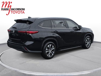 2023 Toyota Highlander XLE