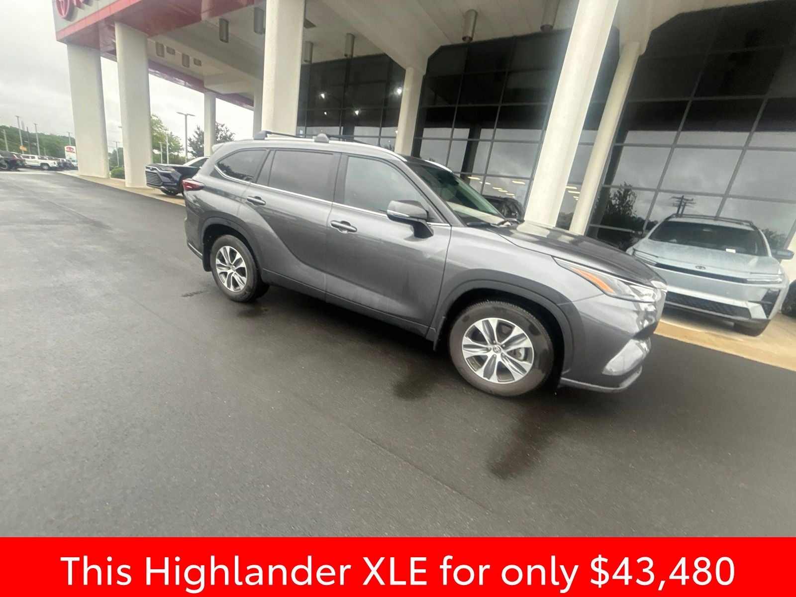 2025 Toyota Highlander XLE