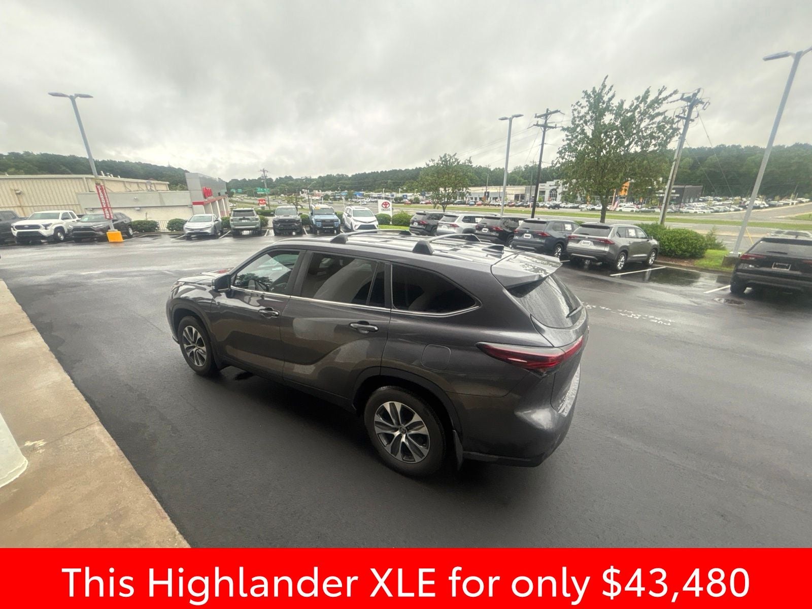 2025 Toyota Highlander XLE