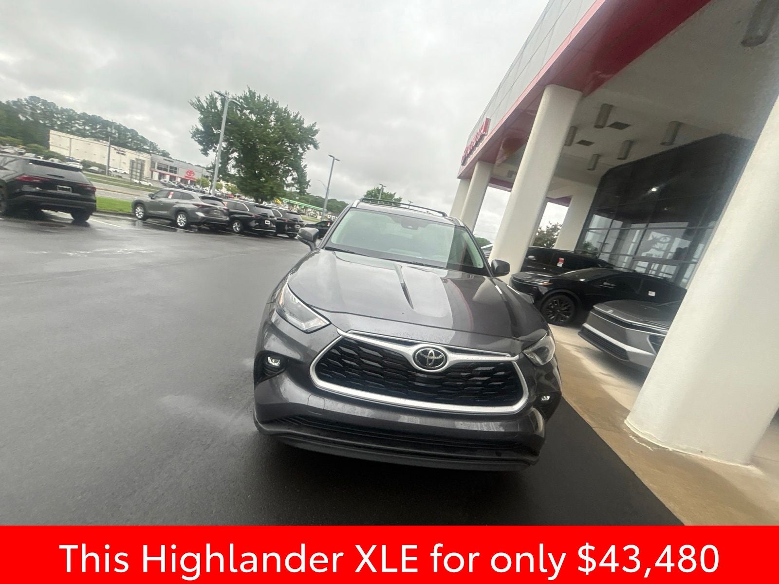2025 Toyota Highlander XLE