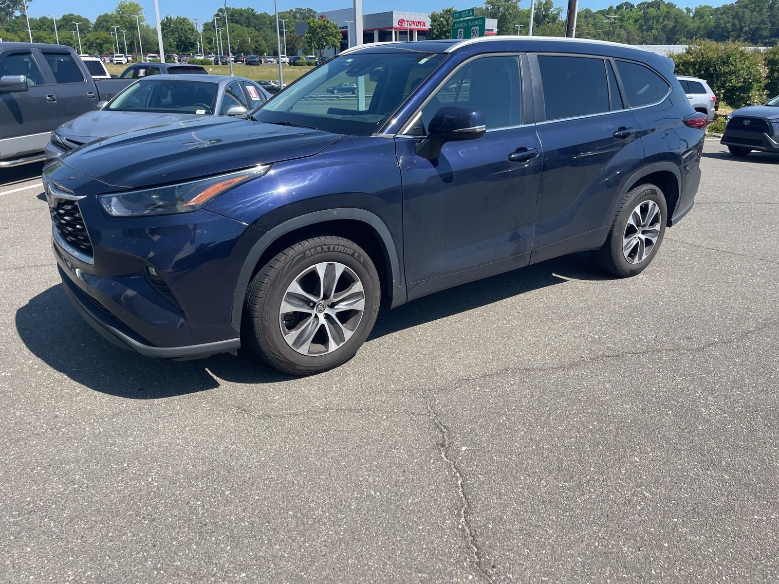 2023 Toyota Highlander XLE