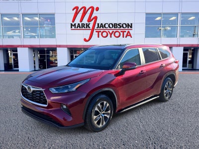 2023 Toyota Highlander XLE