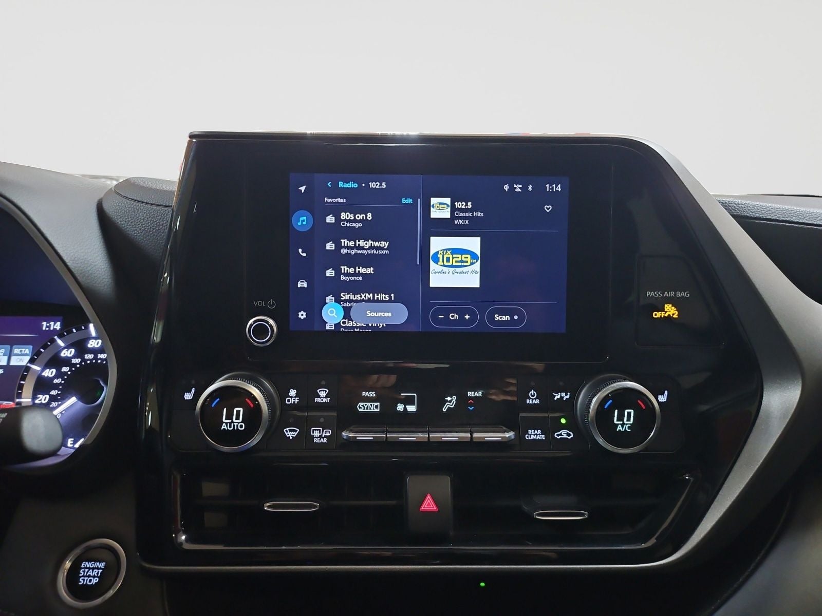 2024 Toyota Highlander XLE