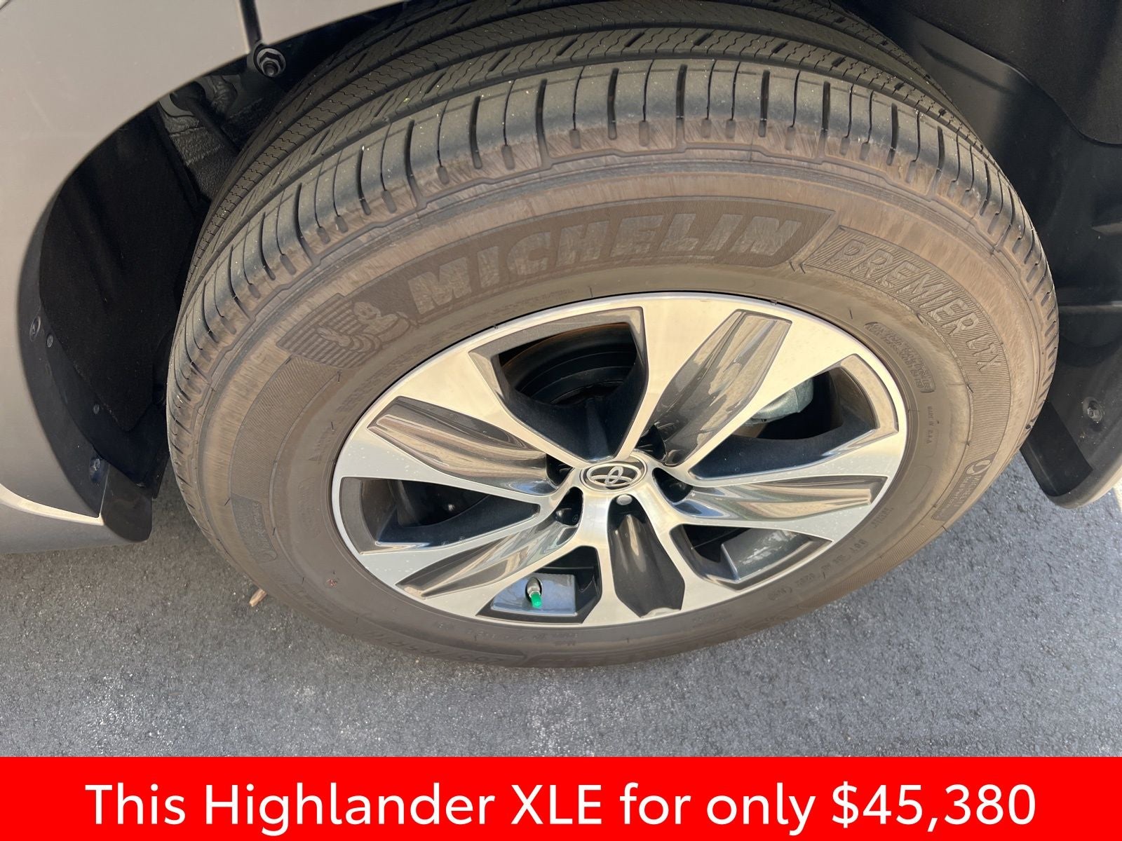 2025 Toyota Highlander XLE