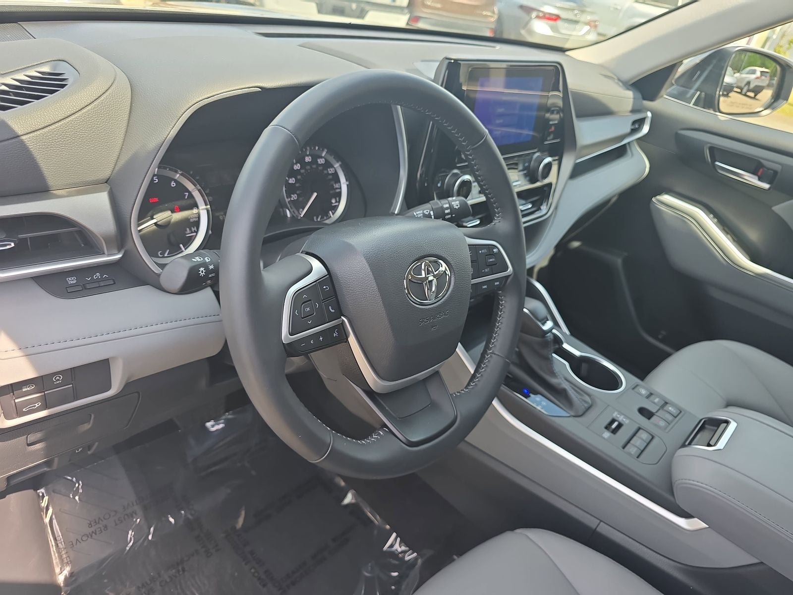 2025 Toyota Highlander XLE