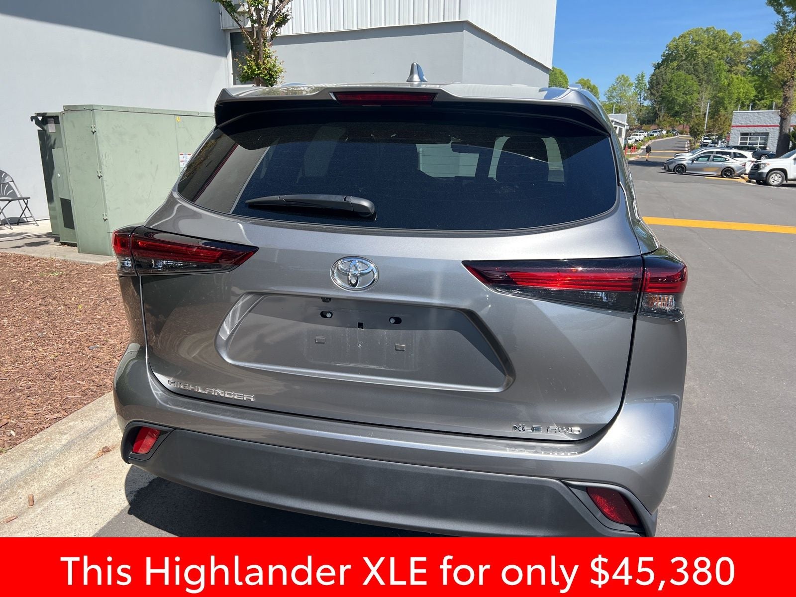 2025 Toyota Highlander XLE