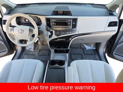 2013 Toyota Sienna LE