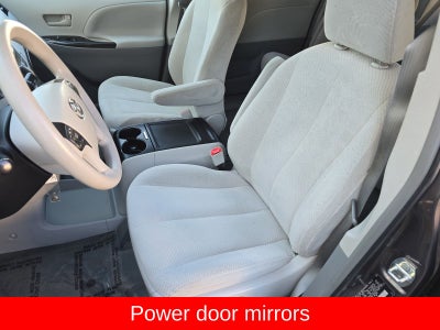 2013 Toyota Sienna LE