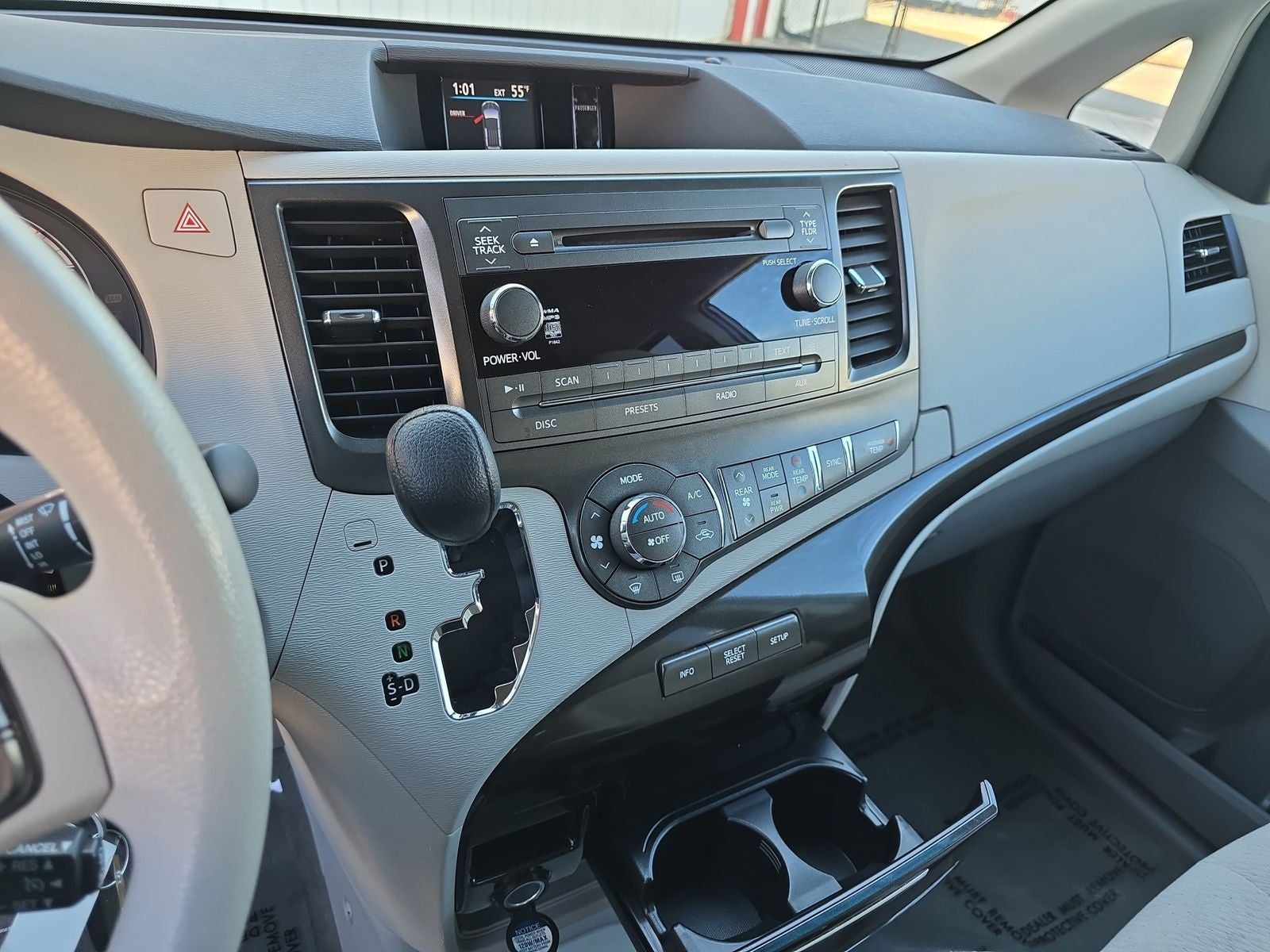 2013 Toyota Sienna LE