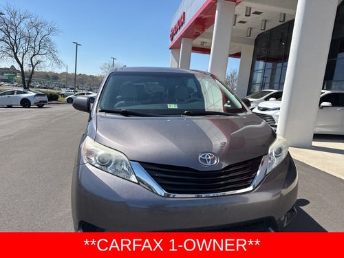 2014 Toyota Sienna LE