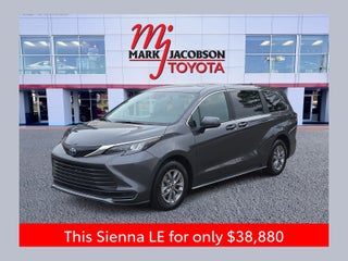2025 Toyota Sienna LE 8 Passenger