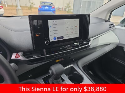 2025 Toyota Sienna LE 8 Passenger