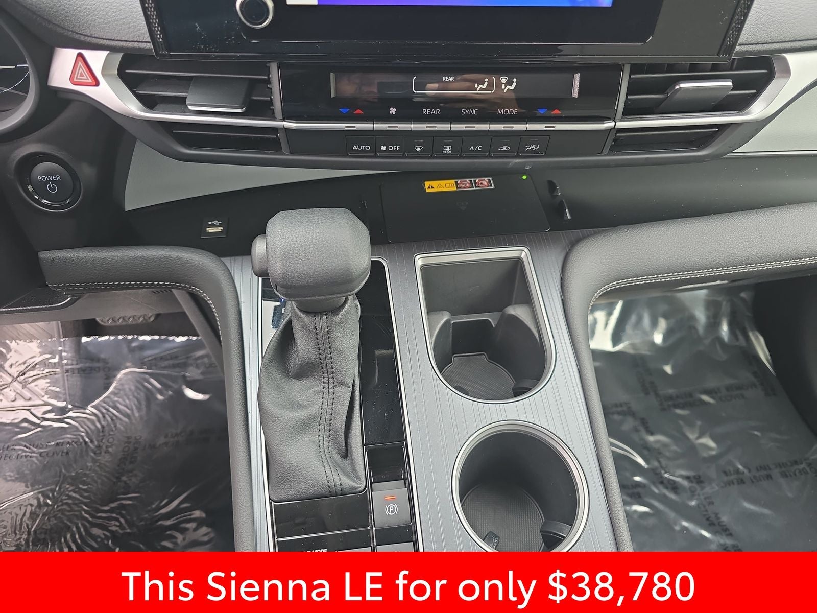 2025 Toyota Sienna LE 8 Passenger
