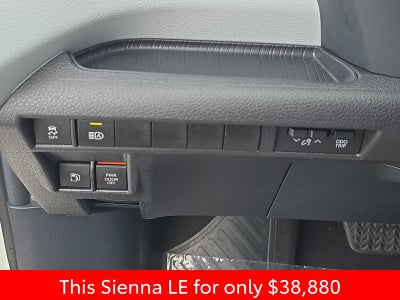 2025 Toyota Sienna LE 8 Passenger