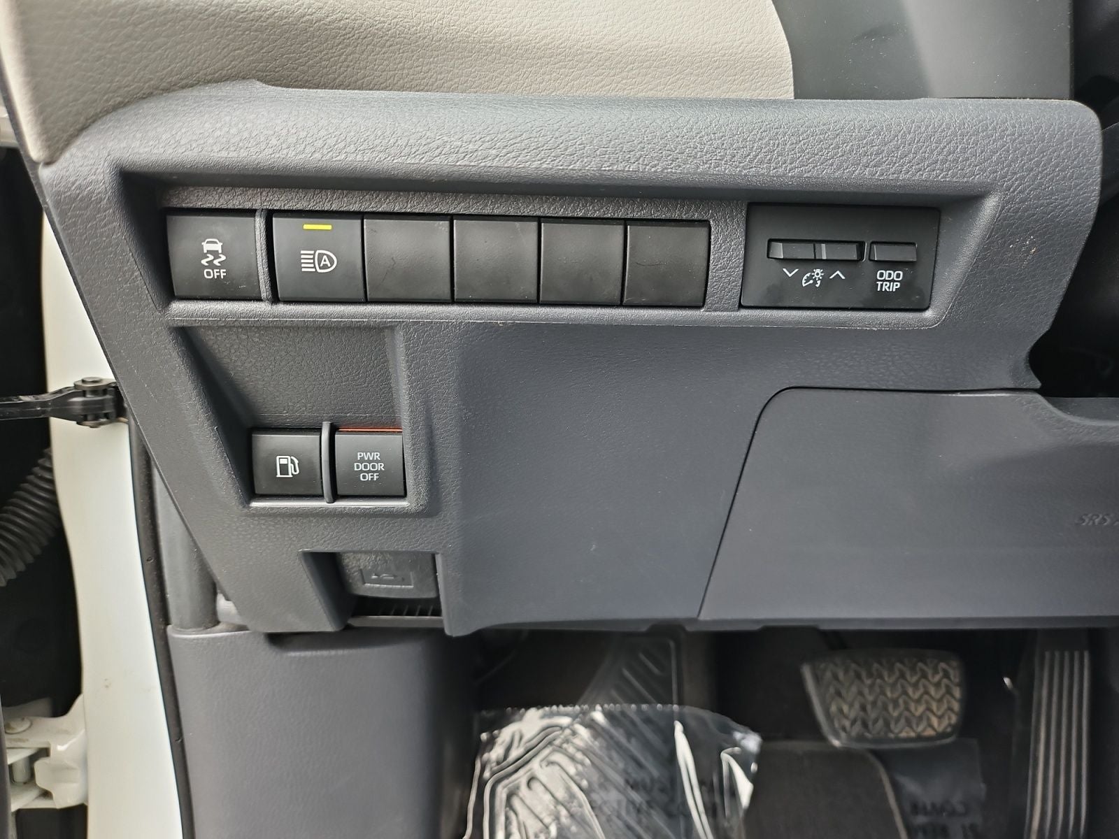 2021 Toyota Sienna LE 8 Passenger