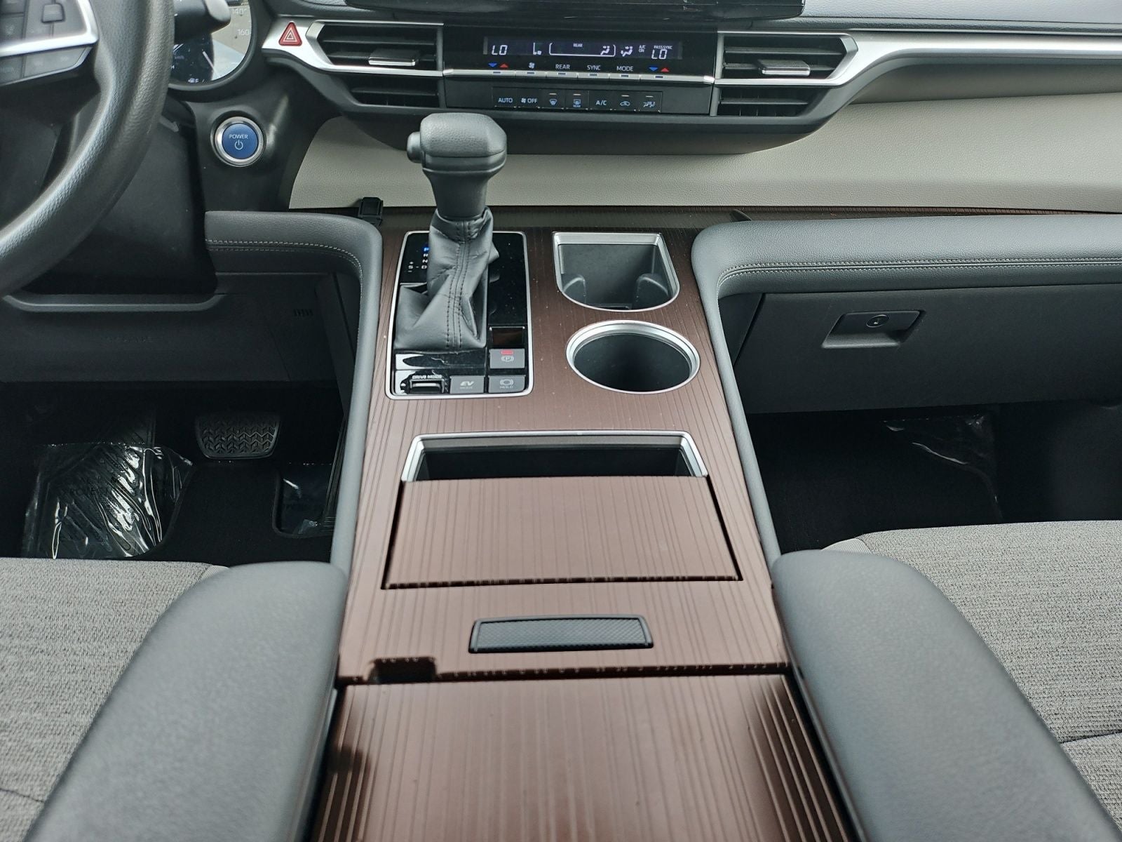 2021 Toyota Sienna LE 8 Passenger