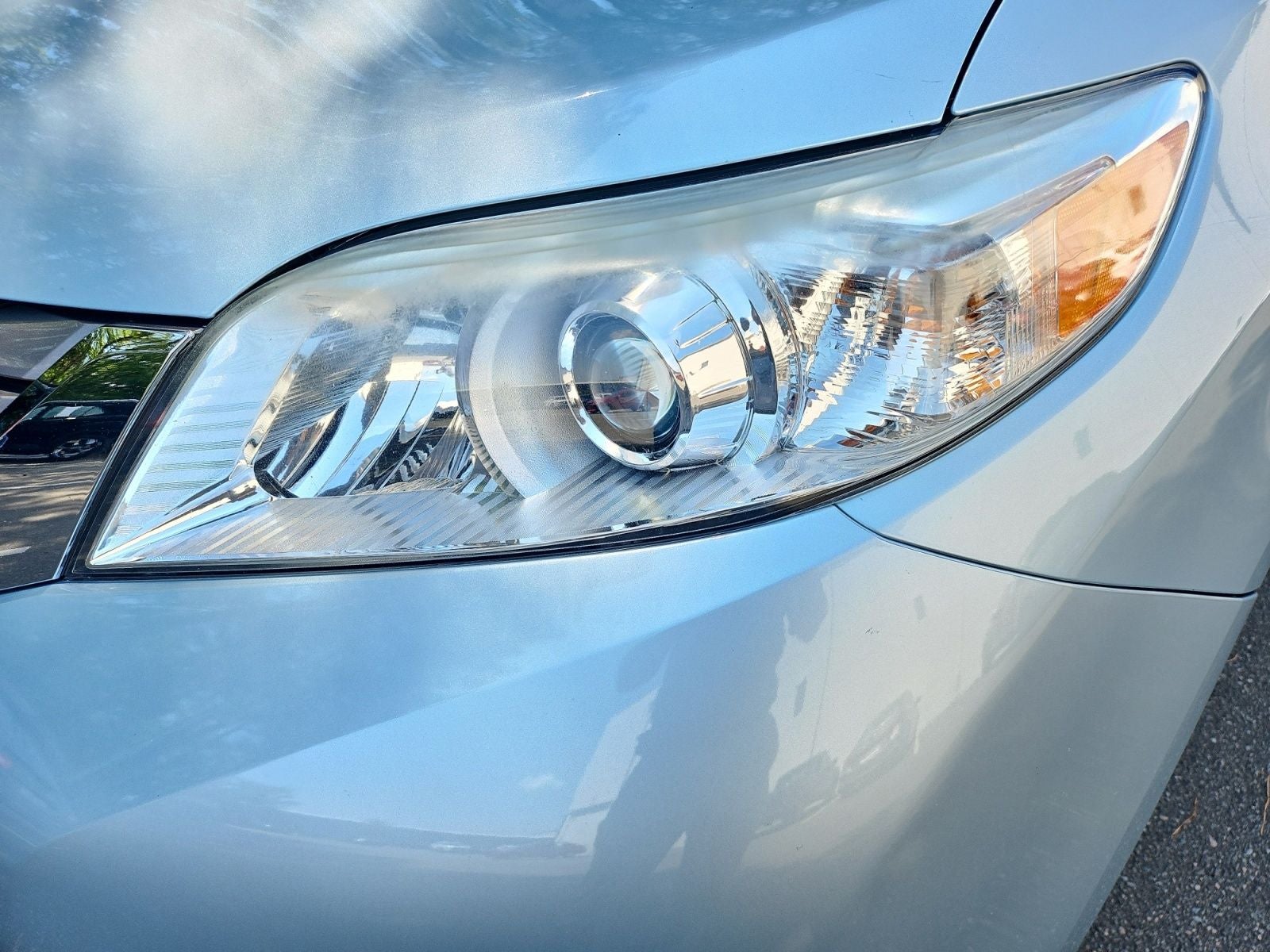 2015 Toyota Sienna XLE 8 Passenger