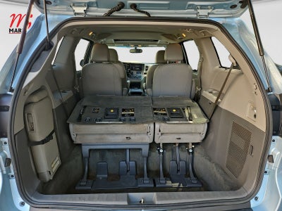 2015 Toyota Sienna XLE 8 Passenger