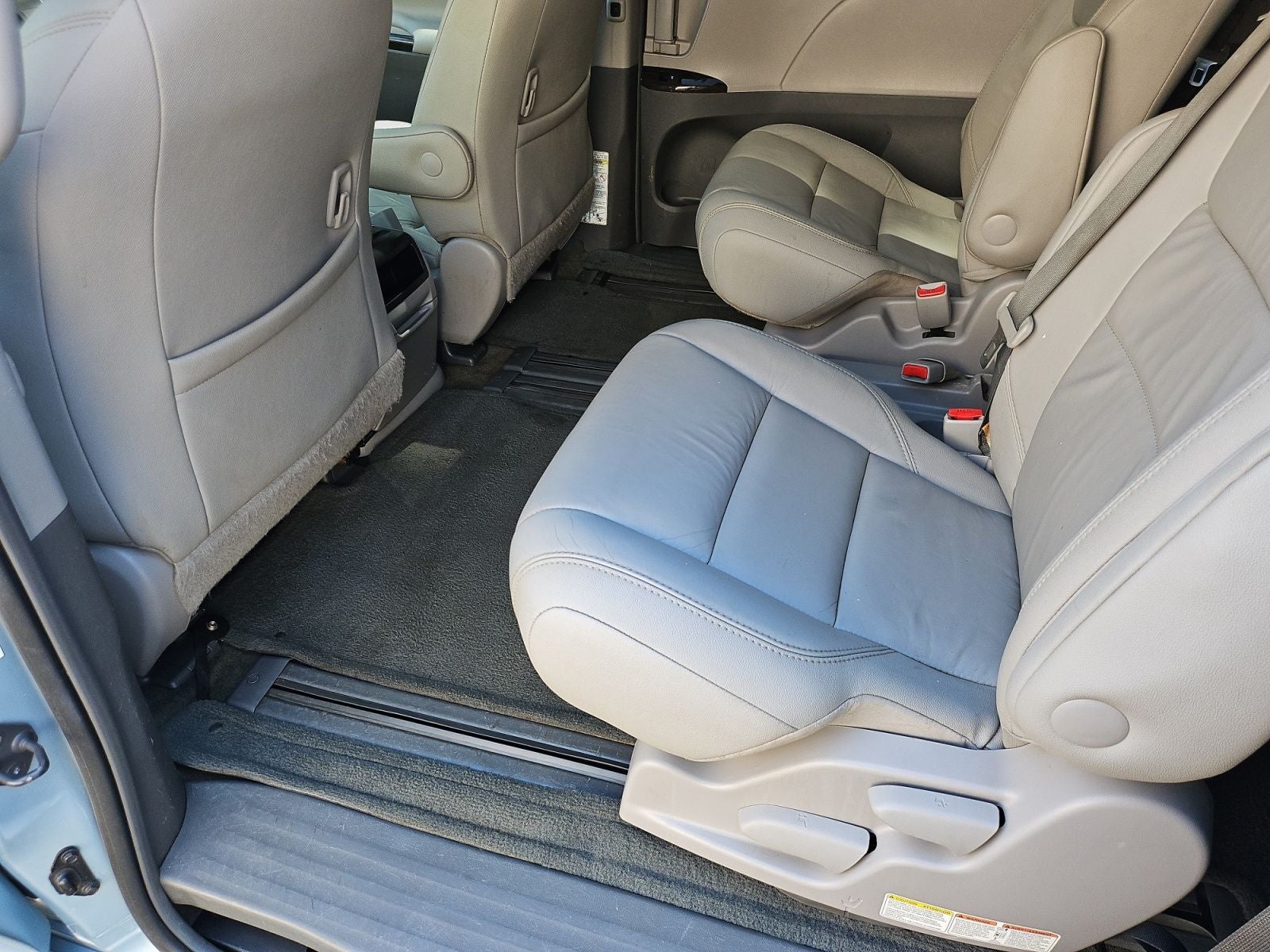 2015 Toyota Sienna XLE 8 Passenger