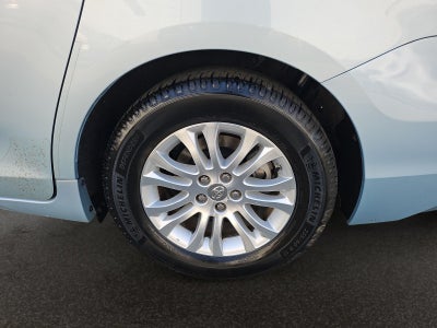 2015 Toyota Sienna XLE 8 Passenger
