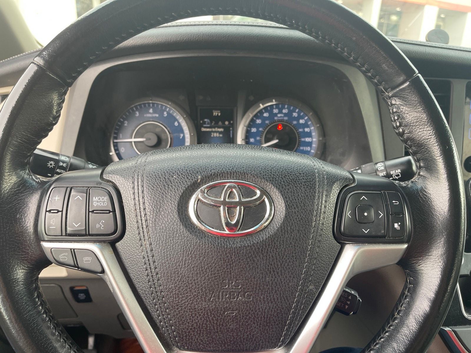 2016 Toyota Sienna XLE 8 Passenger