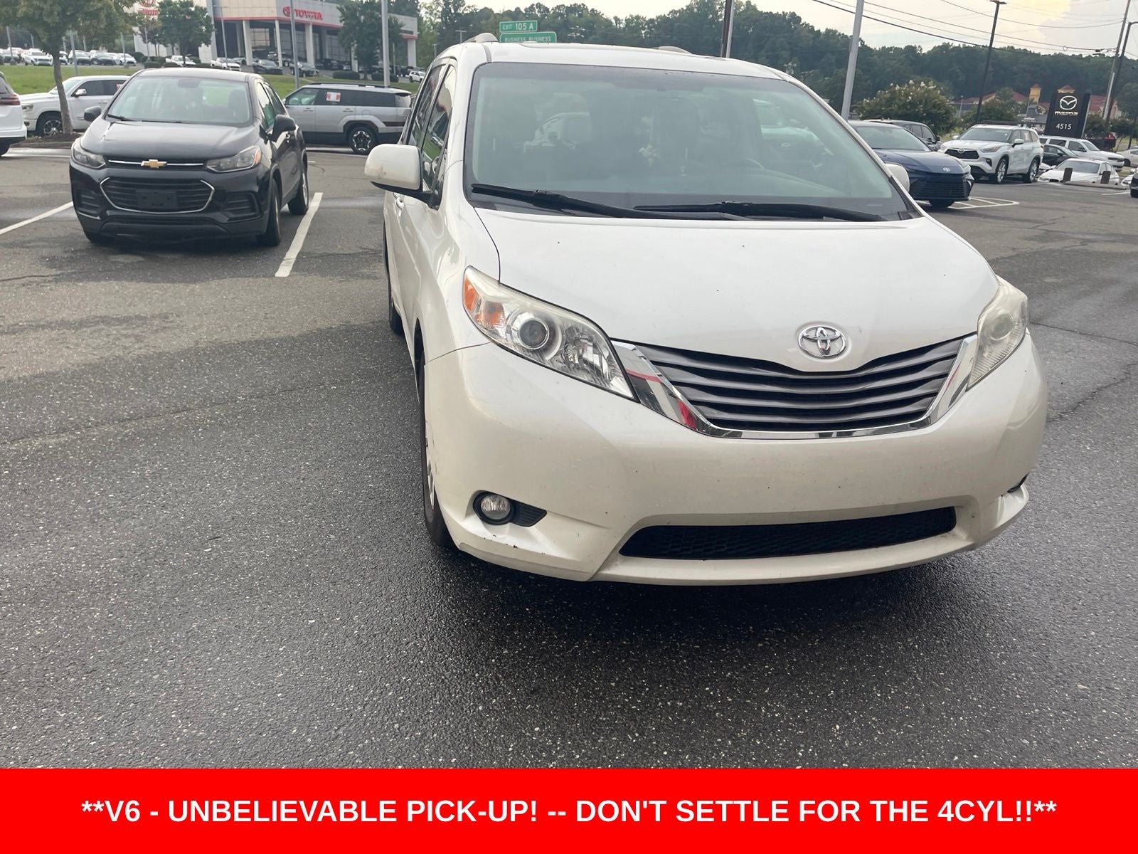 2016 Toyota Sienna XLE 8 Passenger
