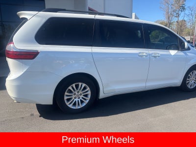 2015 Toyota Sienna XLE Premium 8 Passenger