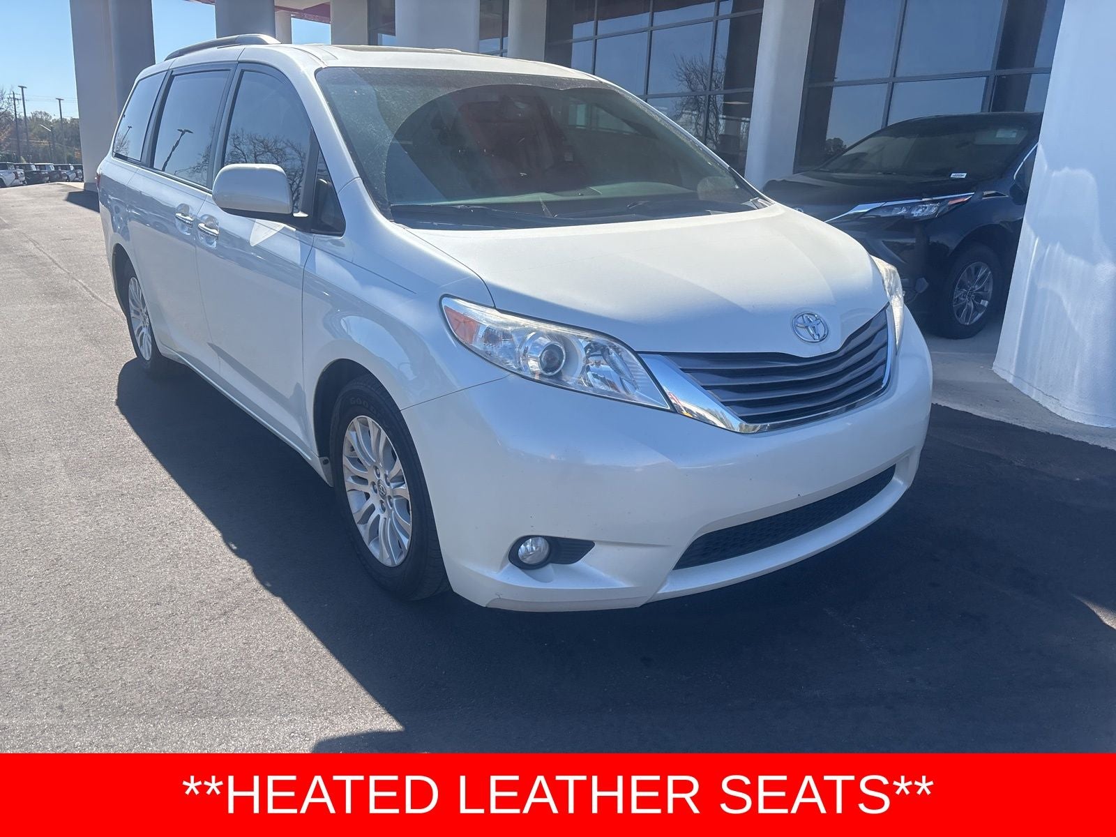 2015 Toyota Sienna XLE Premium 8 Passenger
