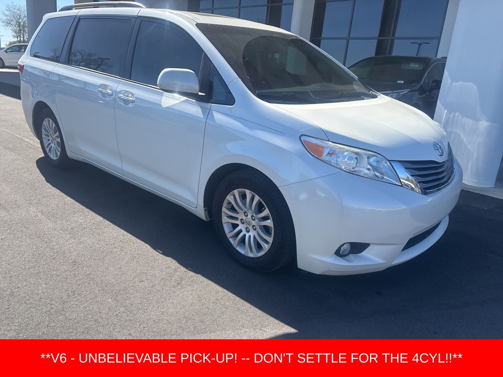 2015 Toyota Sienna XLE Premium 8 Passenger