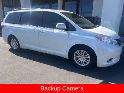 2015 Toyota Sienna XLE Premium 8 Passenger