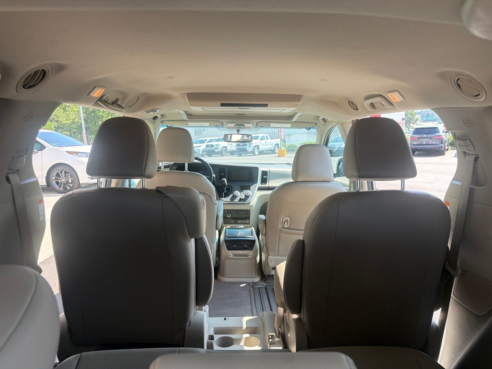 2015 Toyota Sienna XLE Premium 8 Passenger
