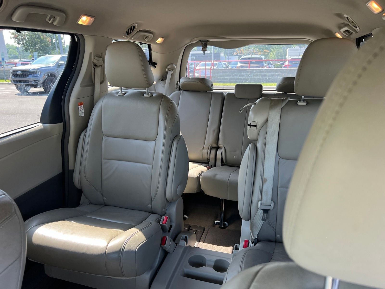 2015 Toyota Sienna XLE Premium 8 Passenger