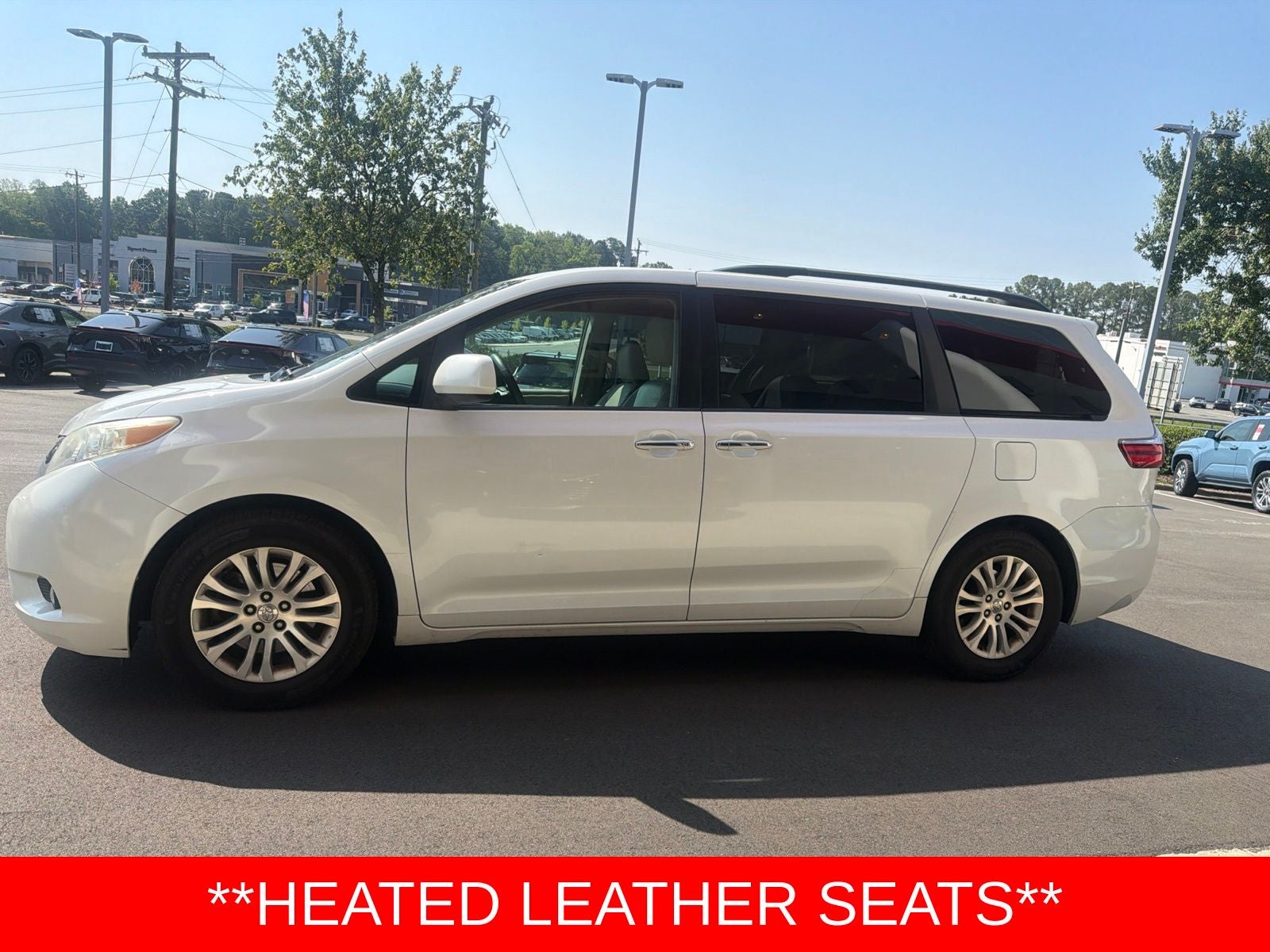 2015 Toyota Sienna XLE Premium 8 Passenger