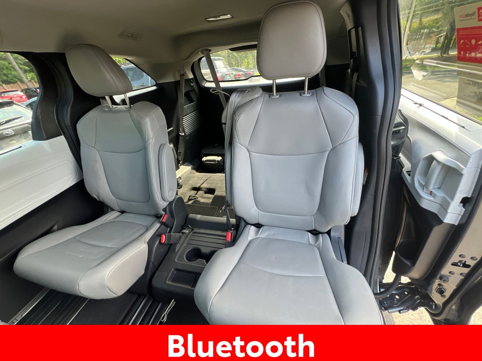 2025 Toyota Sienna XLE 8 Passenger