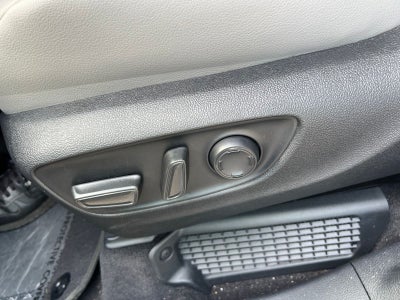 2025 Toyota Sienna XLE 8 Passenger