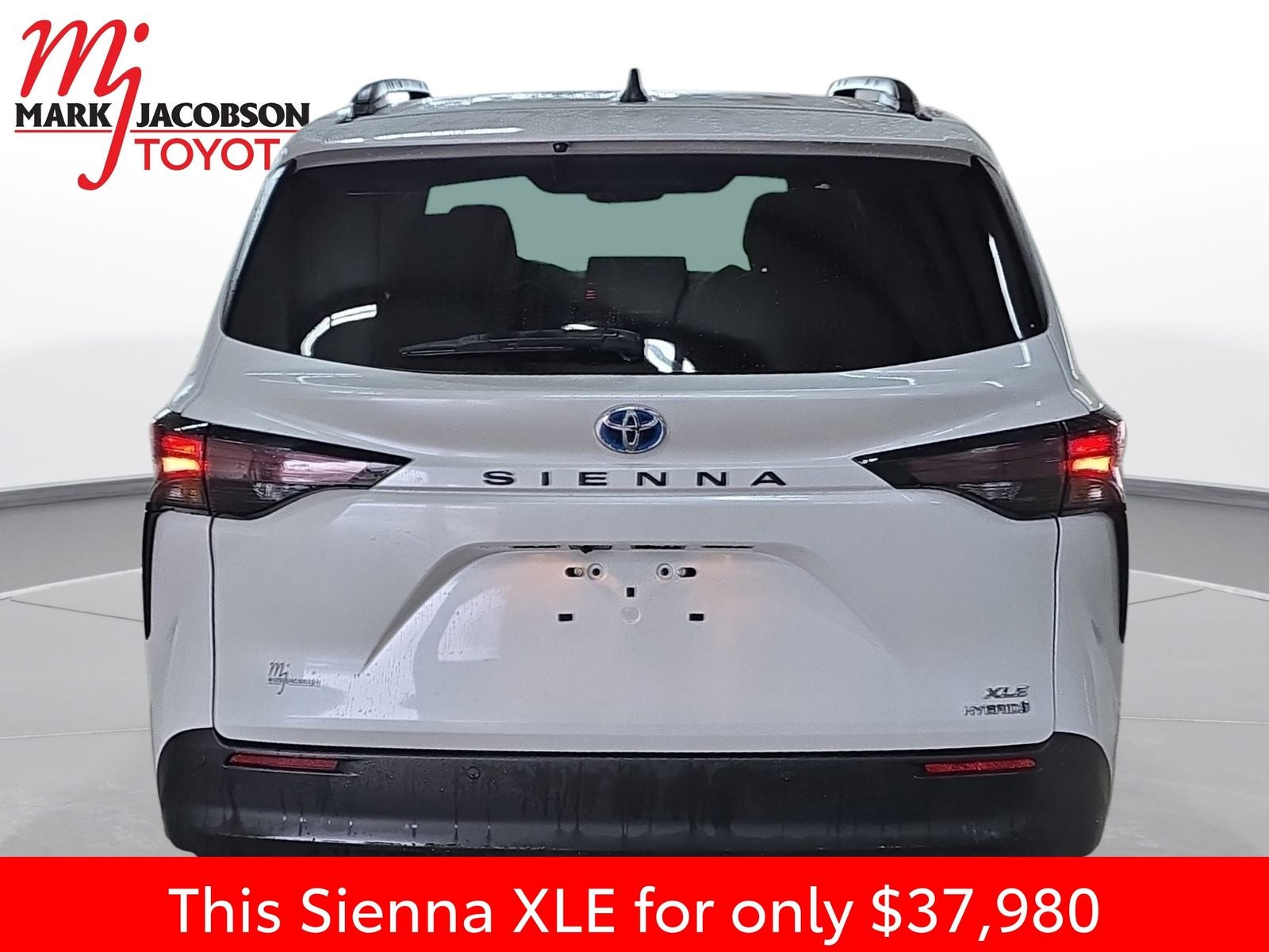 2024 Toyota Sienna XLE 7 Passenger