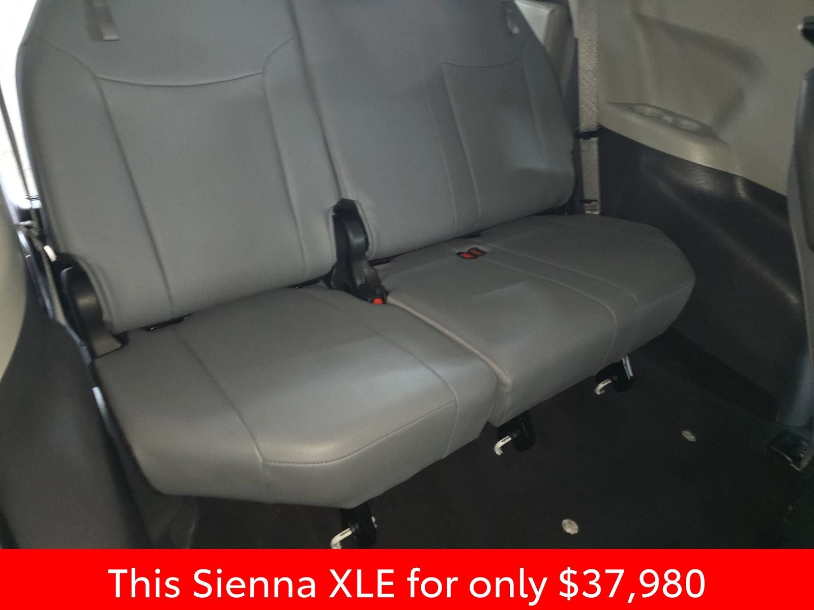 2024 Toyota Sienna XLE 7 Passenger