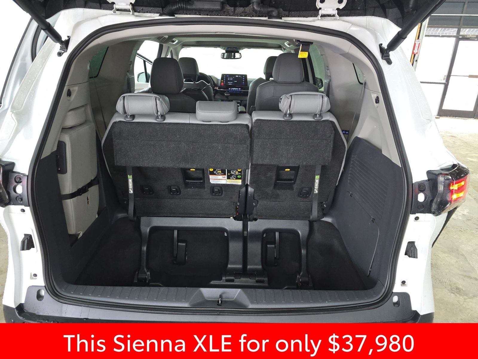 2024 Toyota Sienna XLE 7 Passenger