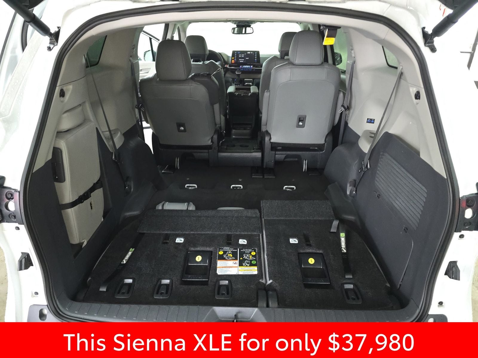 2024 Toyota Sienna XLE 7 Passenger