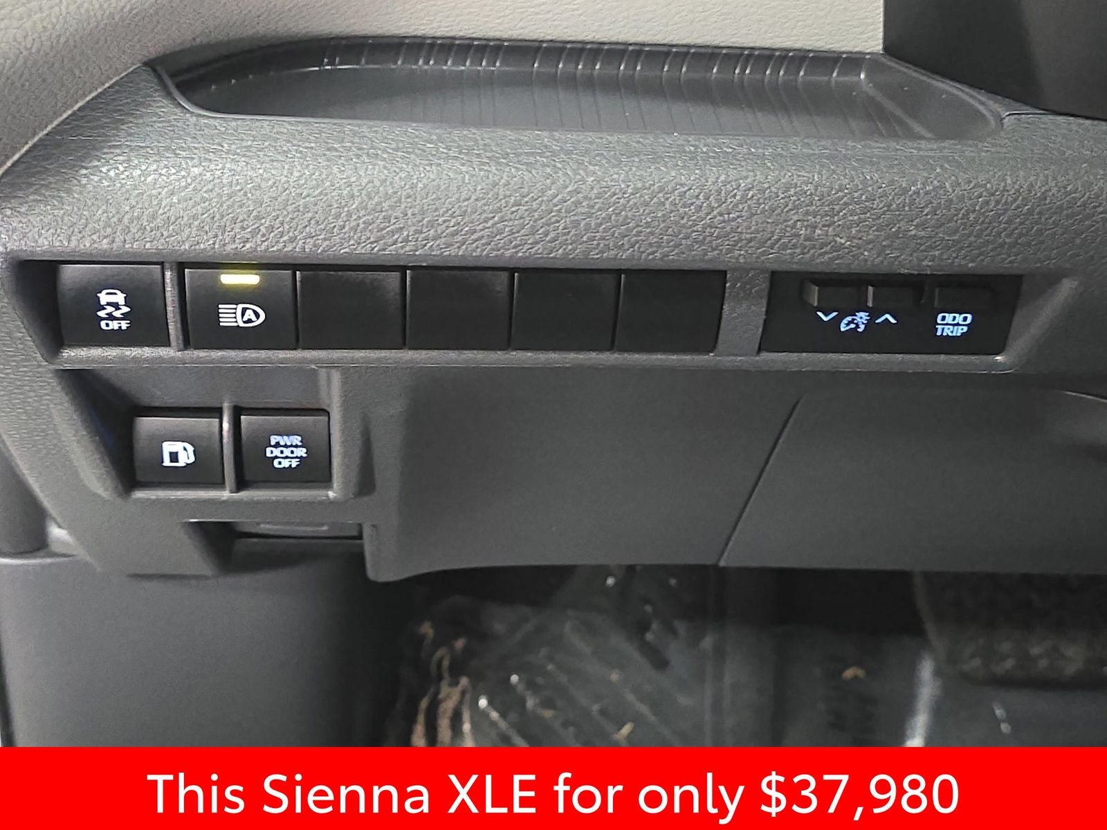 2024 Toyota Sienna XLE 7 Passenger