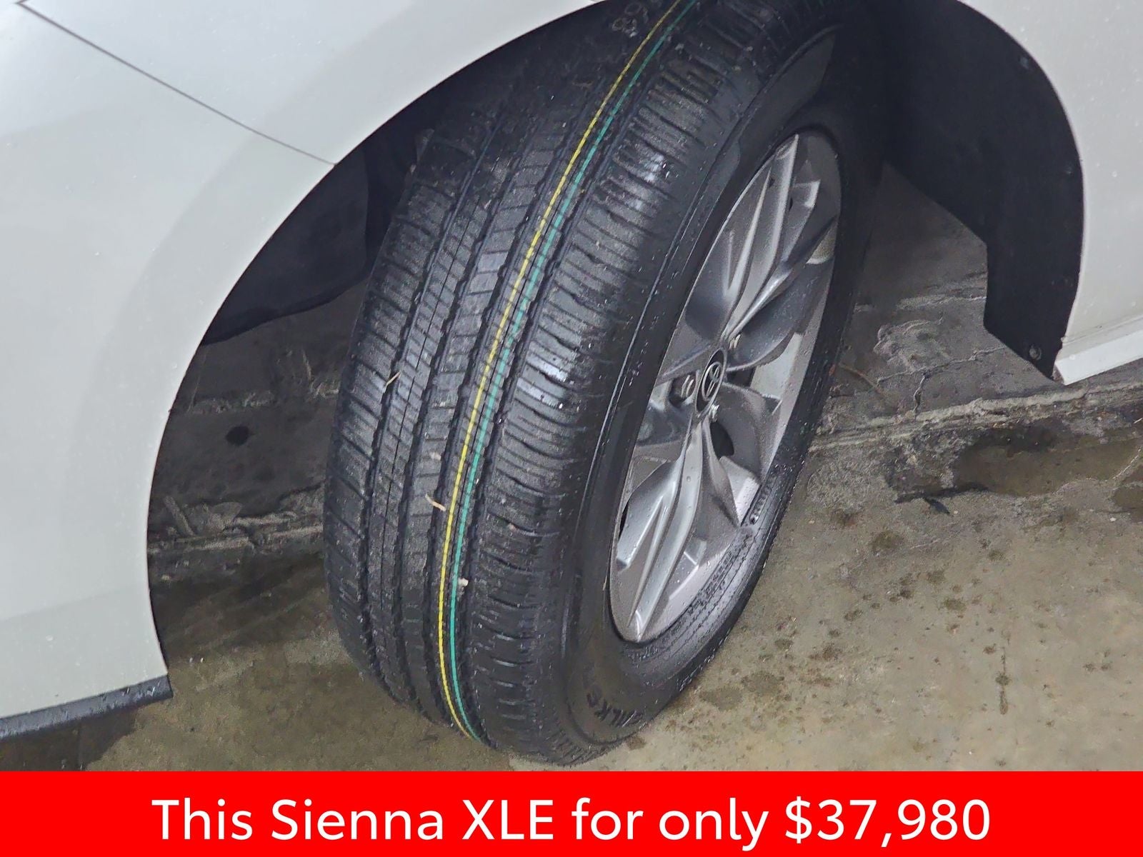 2024 Toyota Sienna XLE 7 Passenger