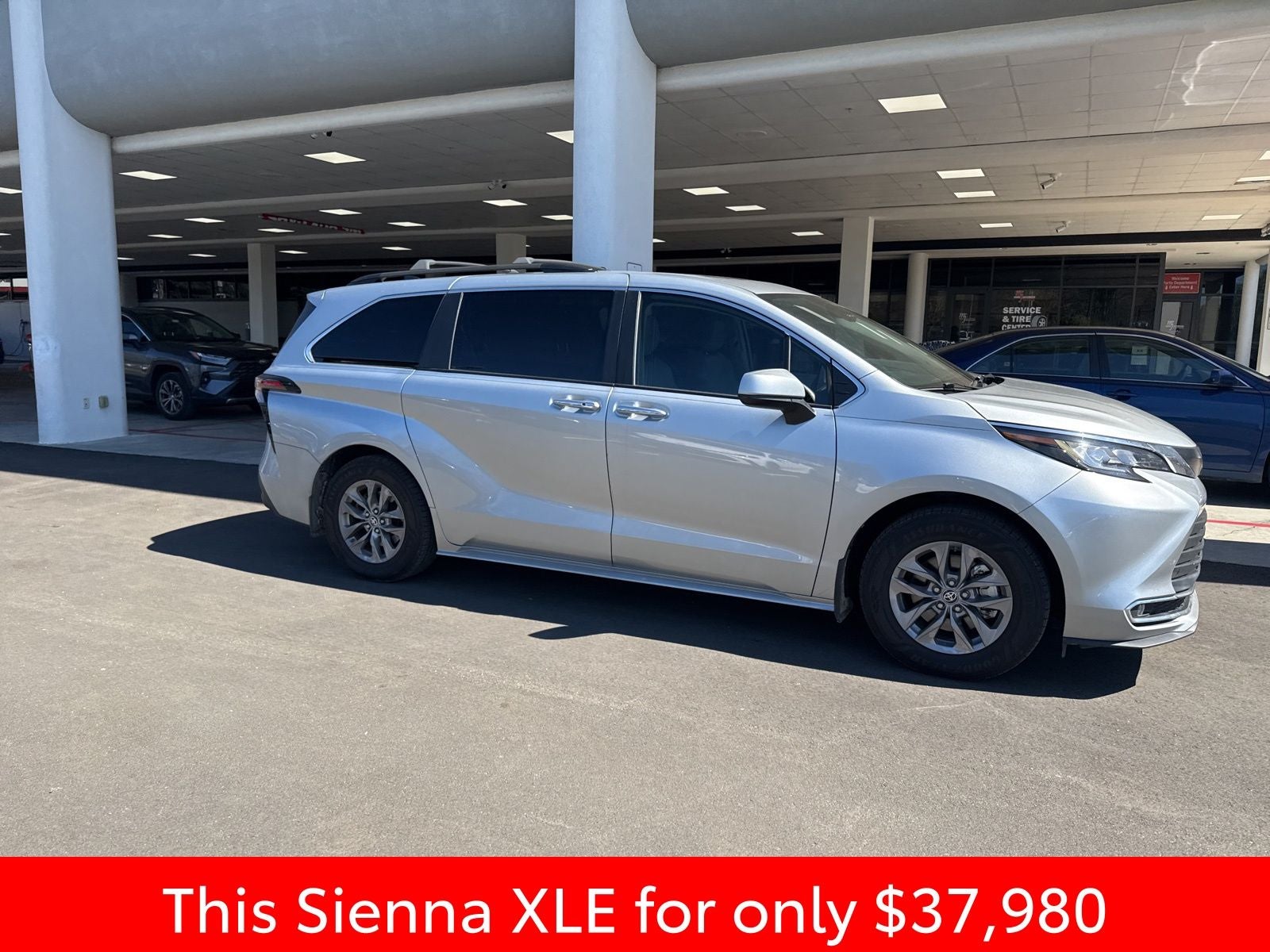 2023 Toyota Sienna XLE