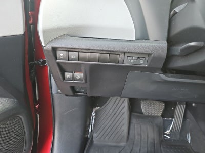 2025 Toyota Sienna XLE 8 Passenger