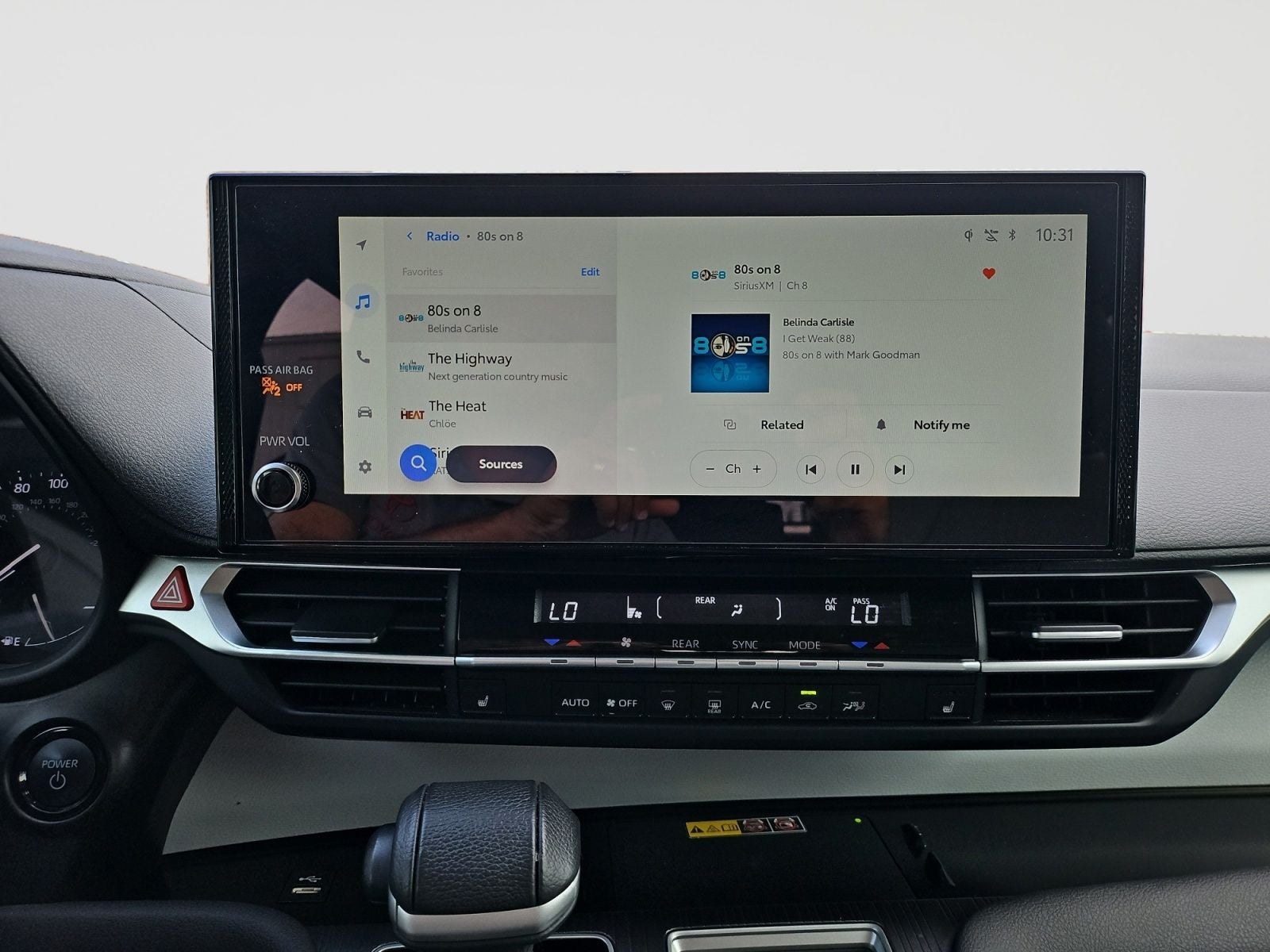 2025 Toyota Sienna XLE 8 Passenger