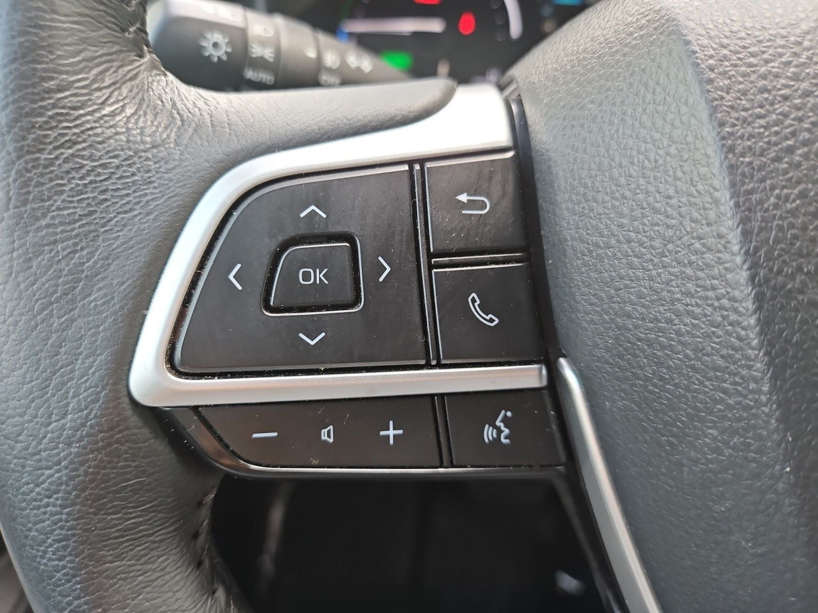 2025 Toyota Sienna XLE 8 Passenger