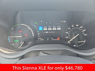 2025 Toyota Sienna XLE 8 Passenger